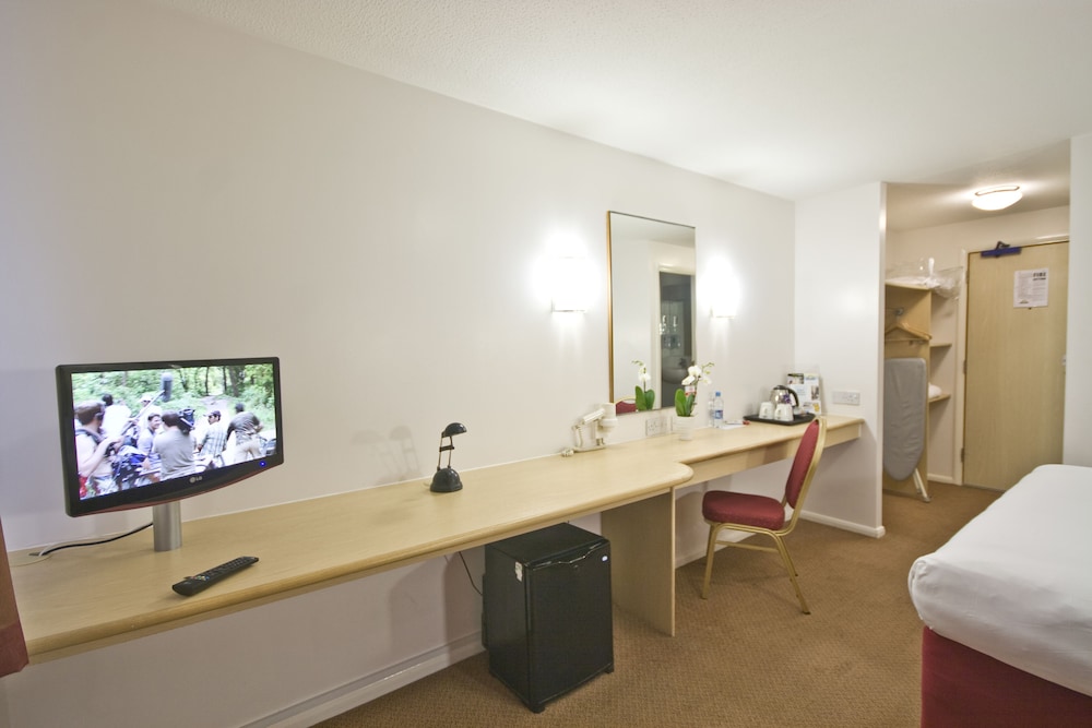 Habitación, 1 cama doble, accesible para personas con discapacidad del hotel Days Inn London Stansted Airport