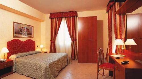 Habitación Doble del hotel Stromboli. Foto 7