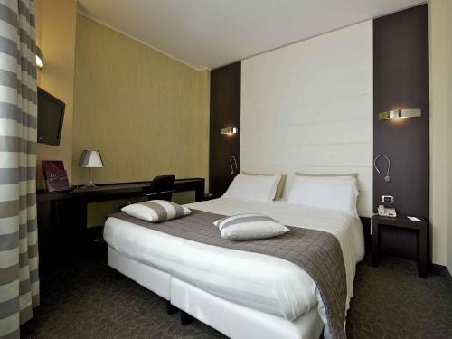 Habitación Doble Superior del hotel Mercure Bergamo Aeroporto. Foto 5