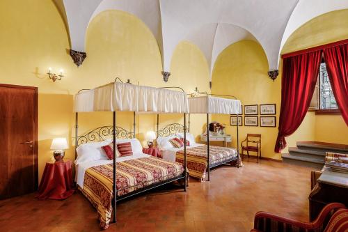 Habitación Familiar del hotel Palazzo Dal Borgo. Foto 1