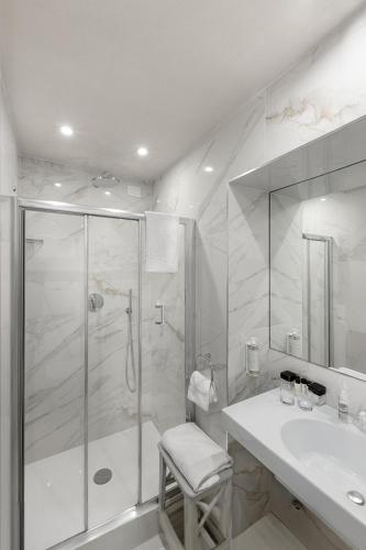 Habitación Doble Superior del hotel Palazzo Dal Borgo. Foto 10