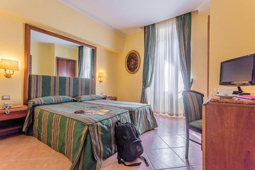 Habitación Doble Estándar - 1 o 2 camas del hotel Raeli Noto. Foto 6
