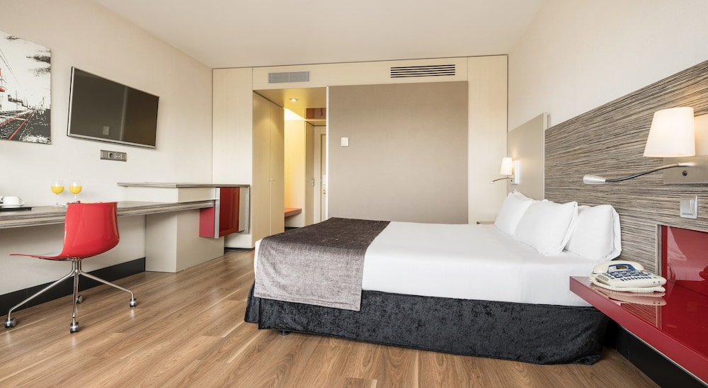 Habitación Doble del hotel Ilunion Barcelona. Foto 1
