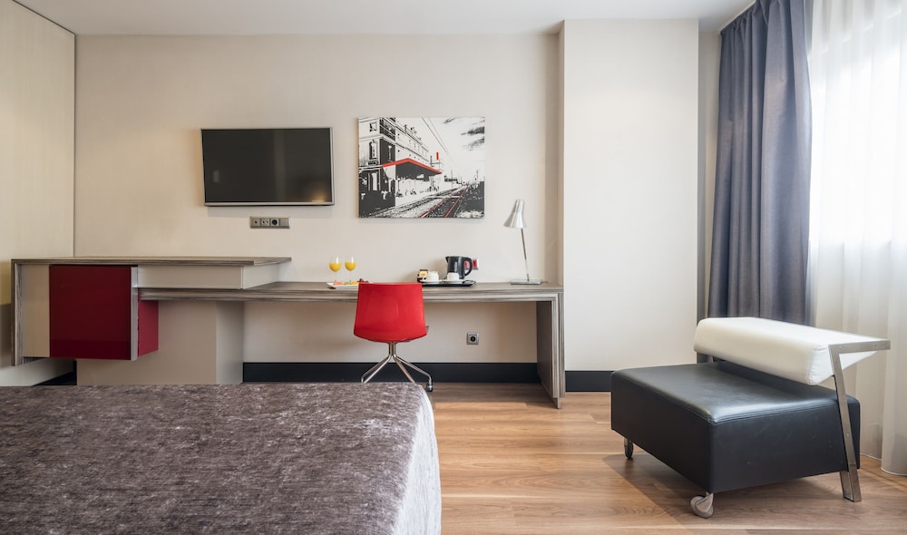 Habitación Doble del hotel Ilunion Barcelona. Foto 2