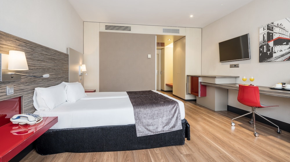 Habitación Doble del hotel Ilunion Barcelona. Foto 3