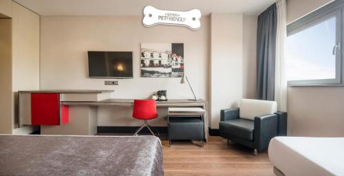 Habitación Doble - Se aceptan mascotas del hotel Ilunion Barcelona. Foto 3