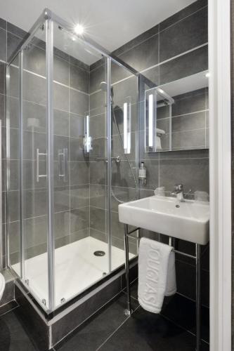 Habitación Doble Confort del hotel Douglas. Foto 1
