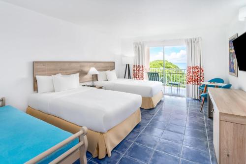Habitación Plus con vistas al mar - 2 camas dobles del hotel Grand Decameron Panama, A Trademark All Inclusive Resort