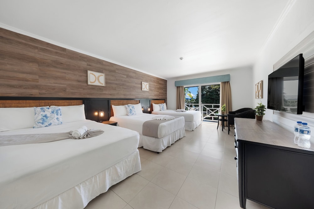 Habitación Familiar del hotel Playa Blanca Beach Resort - All Inclusive. Foto 1