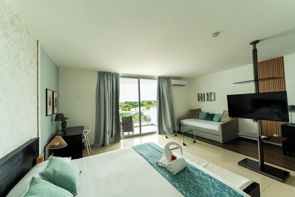 Suite de lujo del hotel Playa Blanca Beach Resort - All Inclusive