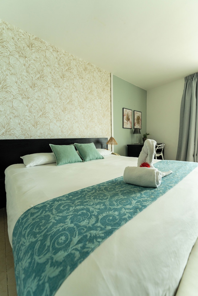 Suite de lujo del hotel Playa Blanca Beach Resort - All Inclusive. Foto 1