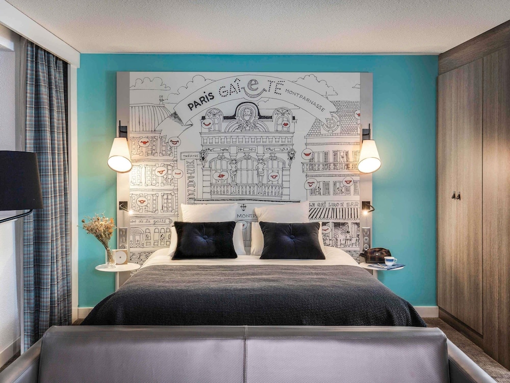 Suite junior, 1 cama doble con sofá cama del hotel Hotel Mercure Paris Centre Gare Montparnasse. Foto 5