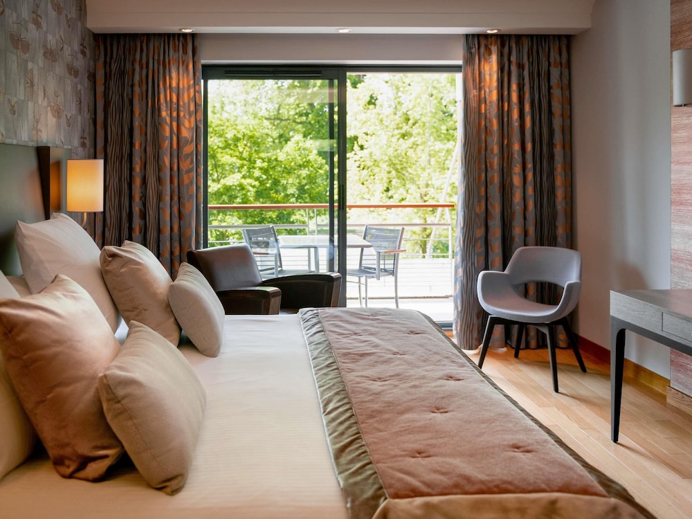 Habitación familiar superior, 2 habitaciones contiguas con vistas al parque del hotel Parc Beaumont Hotel & Spa Pau MGallery Collection