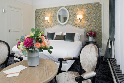 Suite Junior con terraza del hotel St Pétersbourg Opéra and Spa. Foto 5