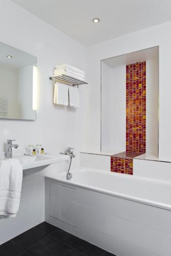 Suite Junior del hotel St Pétersbourg Opéra and Spa. Foto 5