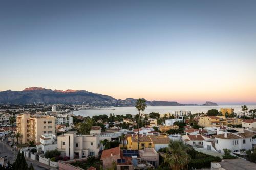 Suite Junior con vistas al mar del hotel and Spa Sun Palace Albir. Foto 1