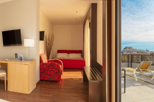 Suite Junior con terraza del hotel Rh Don Carlos and Spa. Foto 6