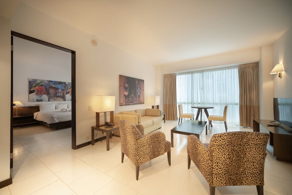 Suite junior, 1 cama de matrimonio grande del hotel Decapolis Panama City