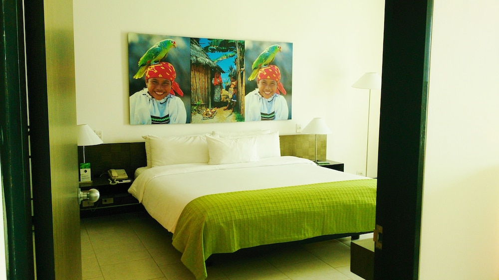 Suite junior, 1 cama de matrimonio grande del hotel Decapolis Panama City. Foto 3