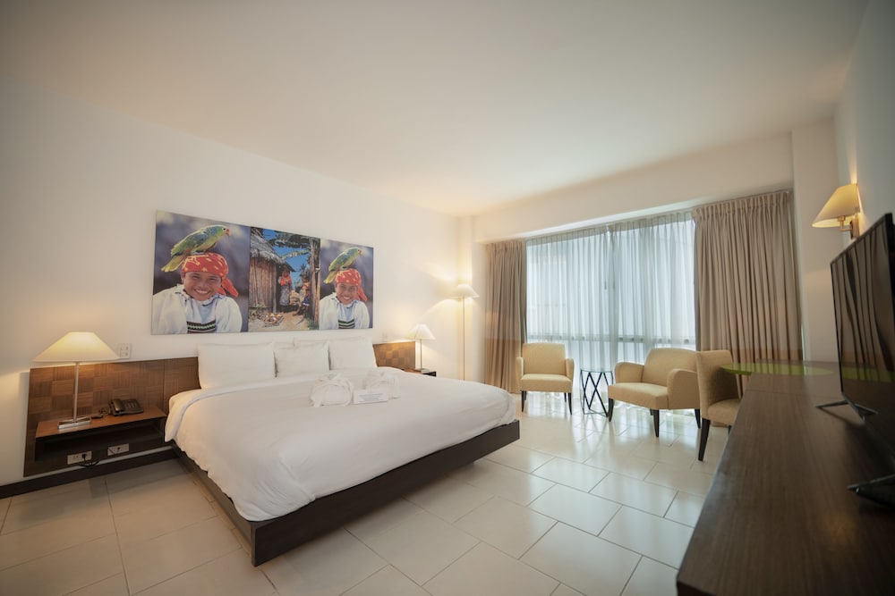 Suite junior, 1 cama de matrimonio grande del hotel Decapolis Panama City. Foto 5