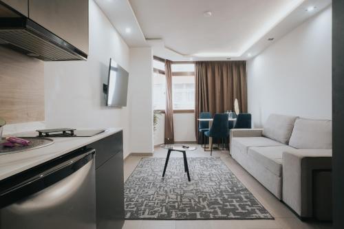 Apartamento con vistas a la ciudad - Planta alta del hotel Poem Suites. Foto 1