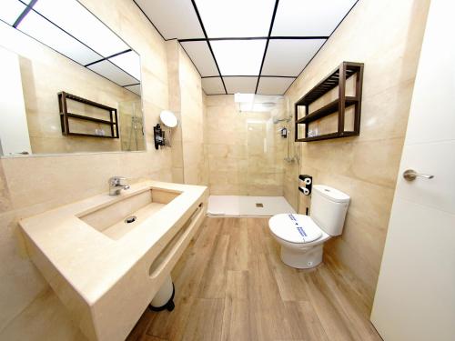 Habitación Doble con traslado gratuito al aeropuerto del hotel Zen Airport. Foto 7