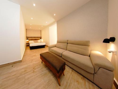Habitación Cuádruple con servicio gratuito de enlace con el aeropuerto del hotel Zen Airport. Foto 4