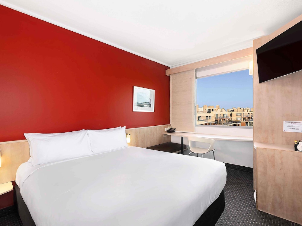 Habitación Estándar con 1 Cama Queen y Vistas a Pyrmont del hotel Ibis Sydney Darling Harbour