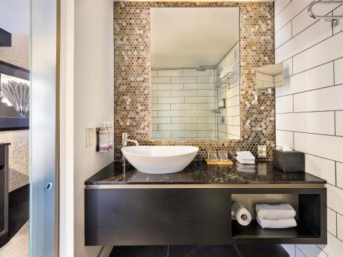 Executive con cama extragrande del hotel Mövenpick Hotel Wellington