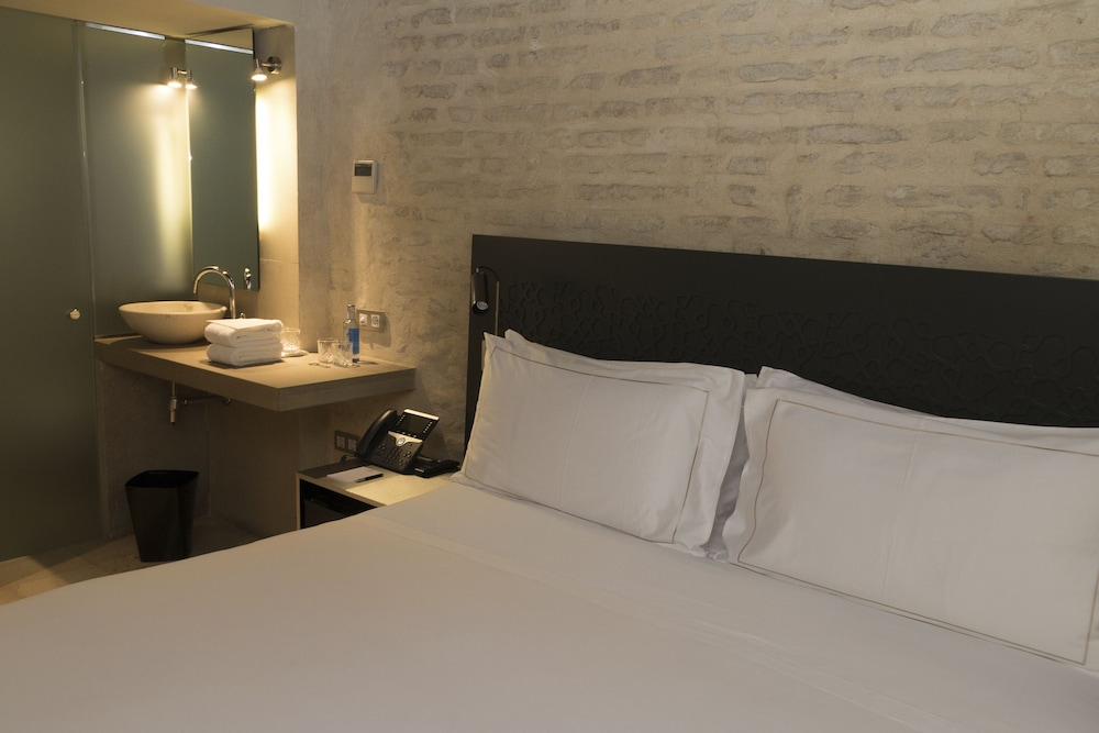 Habitación superior del hotel Eme Catedral Mercer. Foto 1