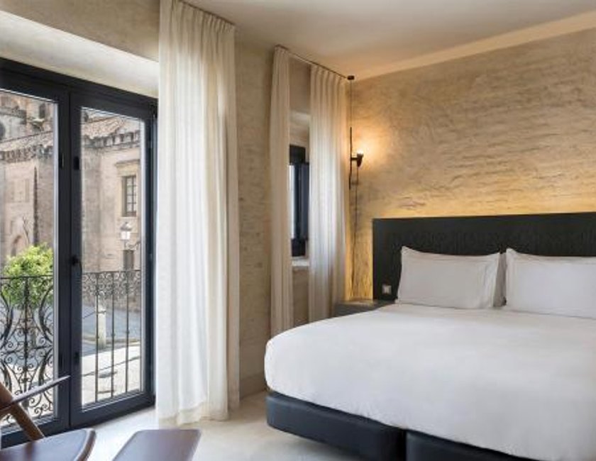 Suite Junior con vistas del hotel Eme Catedral Mercer. Foto 1