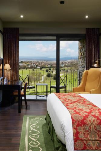 Habitación Doble con terraza y vistas - 1 o 2 camas del hotel Castillo De Gorraiz and Spa