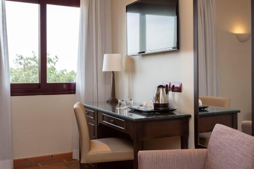 Habitación Doble - 1 o 2 camas del hotel Exe Layos Golf. Foto 3