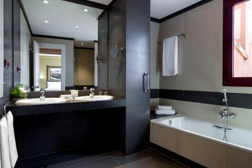 Suite Junior del hotel Exe Layos Golf. Foto 2