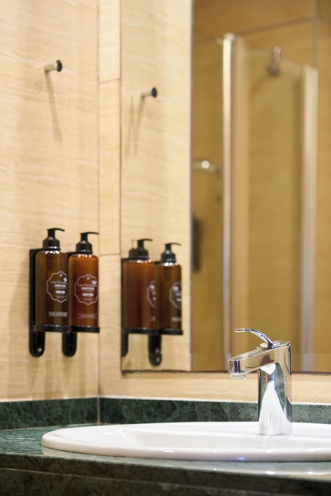 Habitación doble del hotel Senator Granada Spa. Foto 3