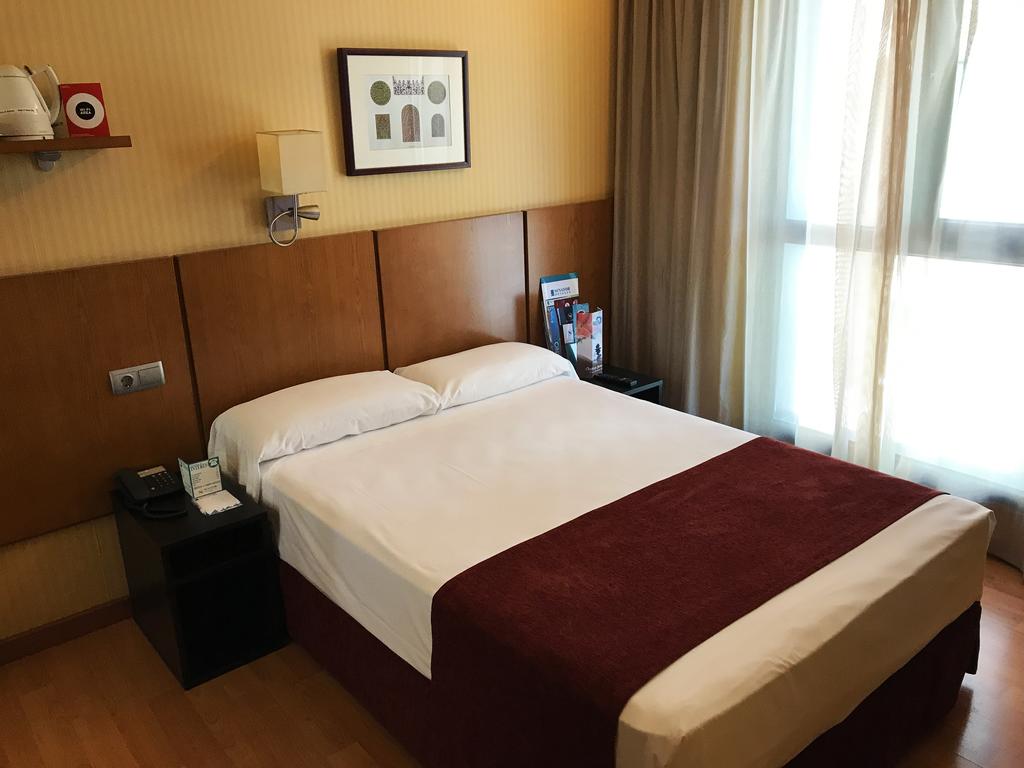 Habitación individual del hotel Senator Granada Spa. Foto 1