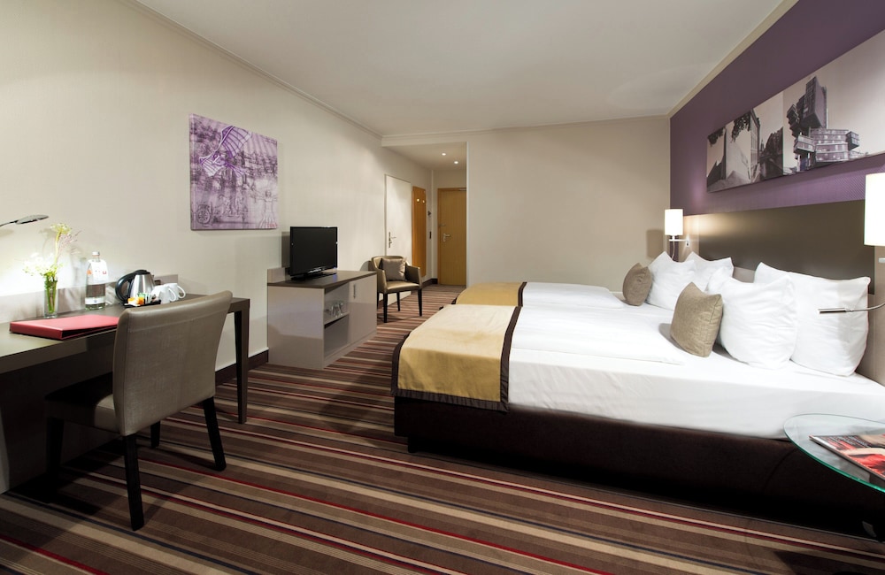 Habitación Confort del hotel Leonardo Hannover Airport. Foto 1