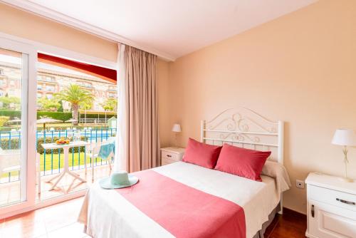 Apartamento con 1 dormitorio y vistas a la piscina del hotel Leo Islamar. Foto 7