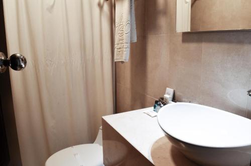 Habitación Doble Económica del hotel Playa Club. Foto 5