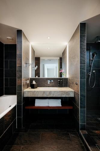 Suite Junior del hotel Eurostars Embassy. Foto 5