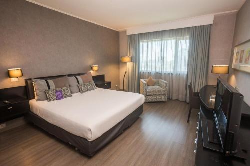Habitación Doble Estándar del hotel Mercure Santiago Centro. Foto 4