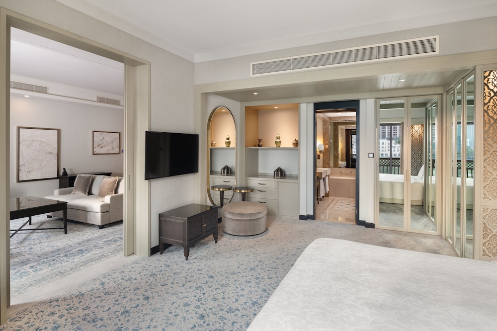 Junior Suite Lake View del hotel Palace Downtown. Foto 1