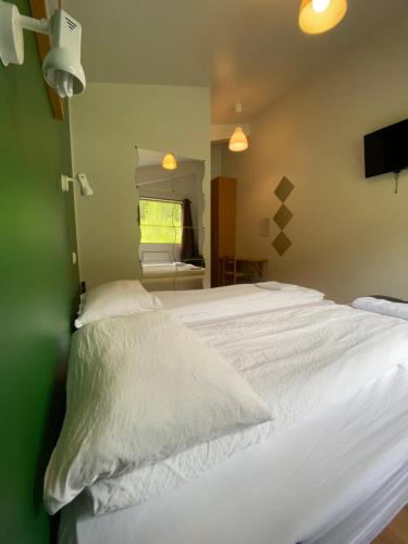 Habitación Doble con baño privado - 1 o 2 camas del hotel Hörgsland Guesthouse. Foto 3