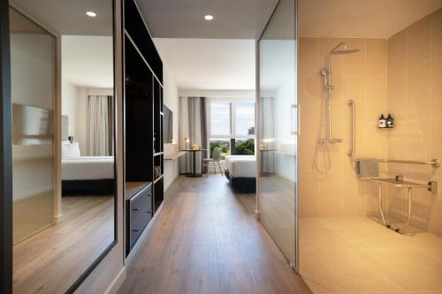 La Habitación Innside adaptada del hotel INNSiDE by Meliá Madrid Valdebebas. Foto 2