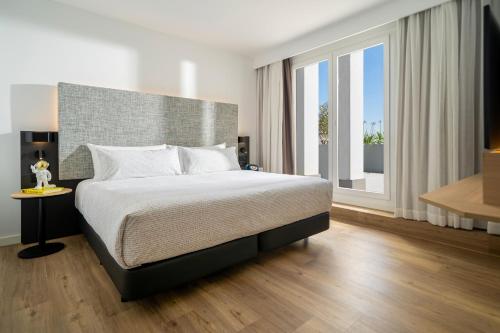La Habitación Apartamento Madrid comunicada + La Habitación Innside del hotel INNSiDE by Meliá Madrid Valdebebas. Foto 2