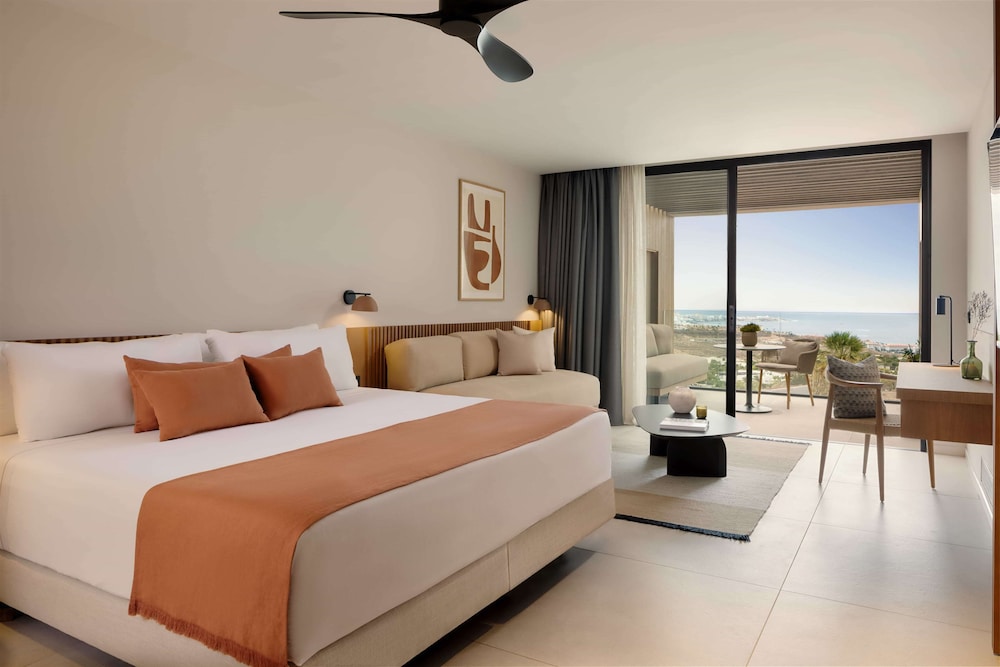 Suite junior del hotel Royal Hideaway Corales Villas. Foto 1