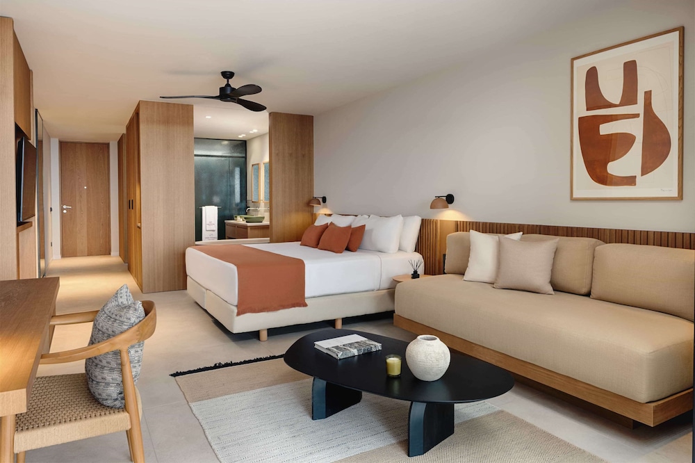 Suite junior del hotel Royal Hideaway Corales Villas. Foto 2