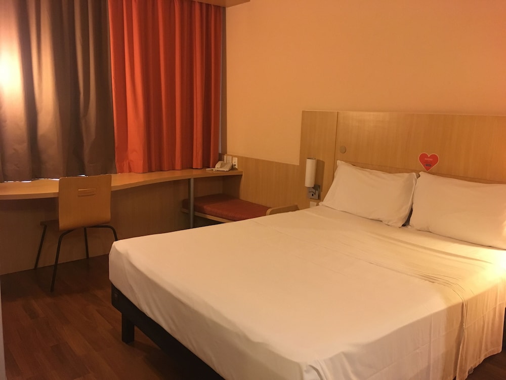 Apartamento estándar con 1 cama doble del hotel ibis São Paulo Barra Funda. Foto 1