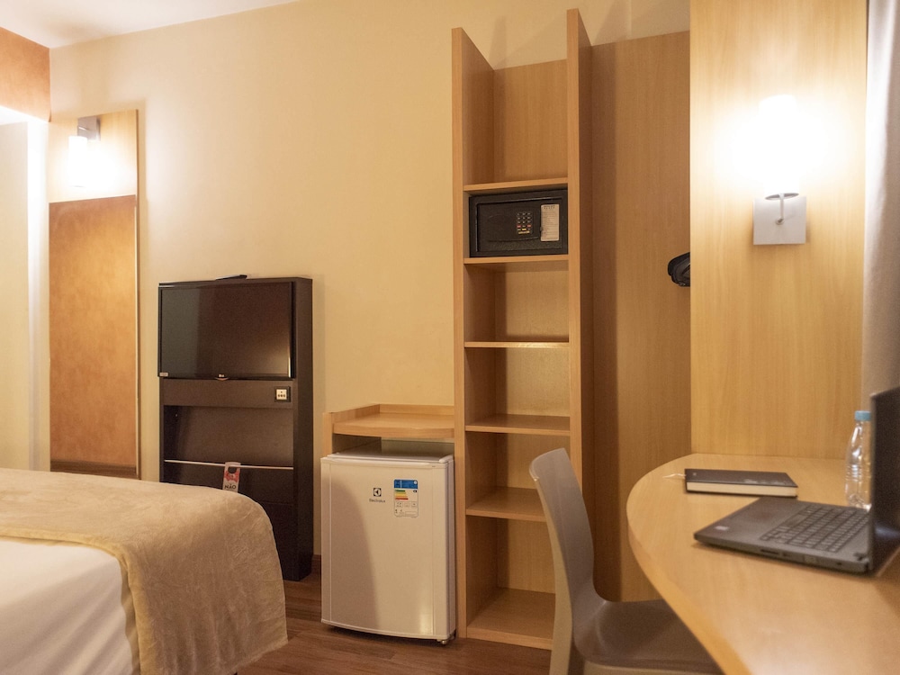 Apartamento estándar con 1 cama doble del hotel ibis São Paulo Barra Funda. Foto 2