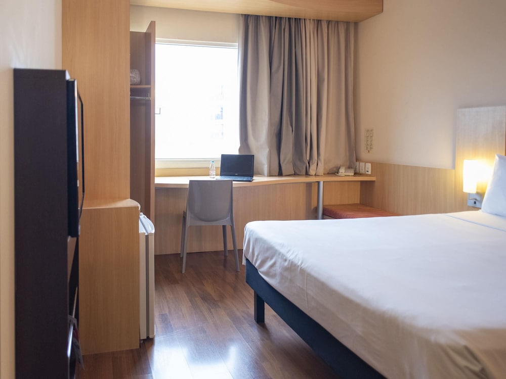 Apartamento estándar con 1 cama doble del hotel ibis São Paulo Barra Funda. Foto 4